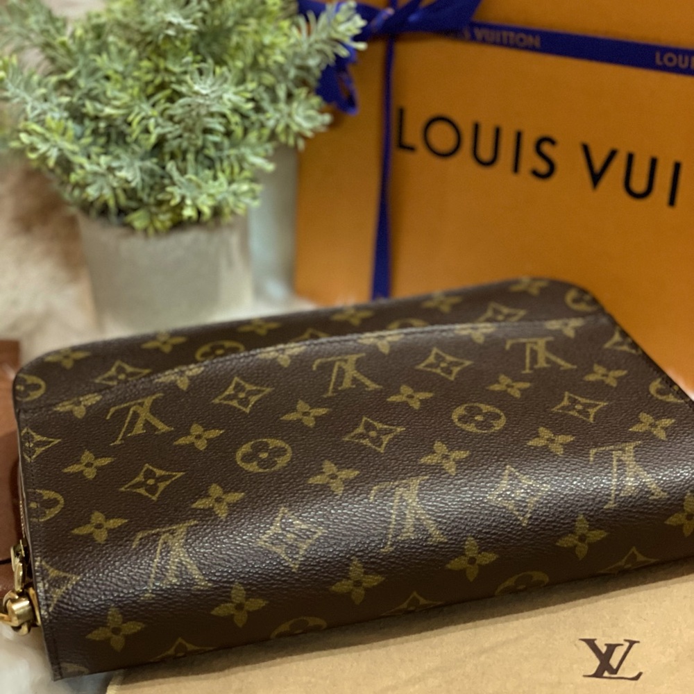 Louis Vuitton Orsay Clutch